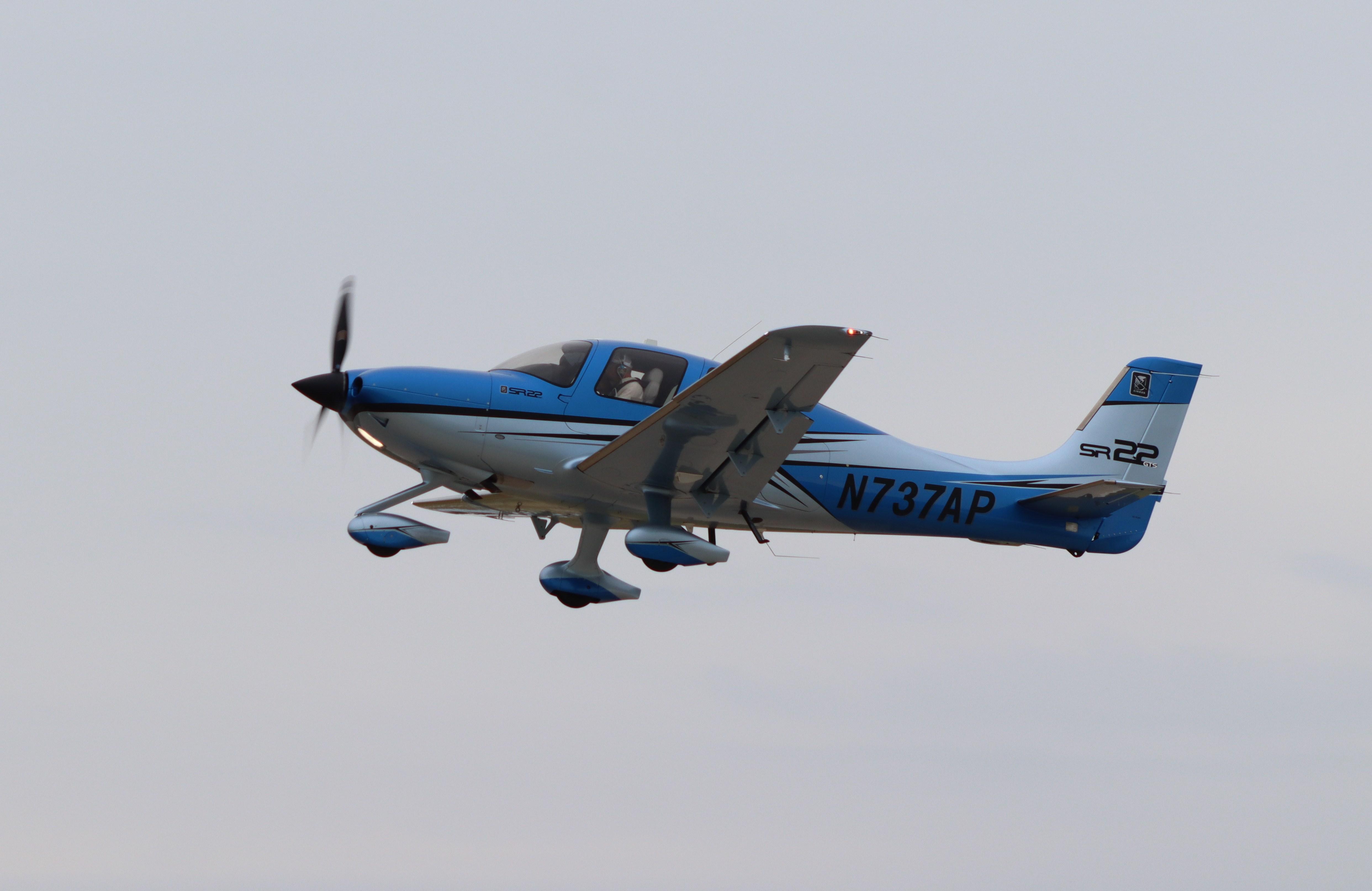 N737AP photo, click to enlarge