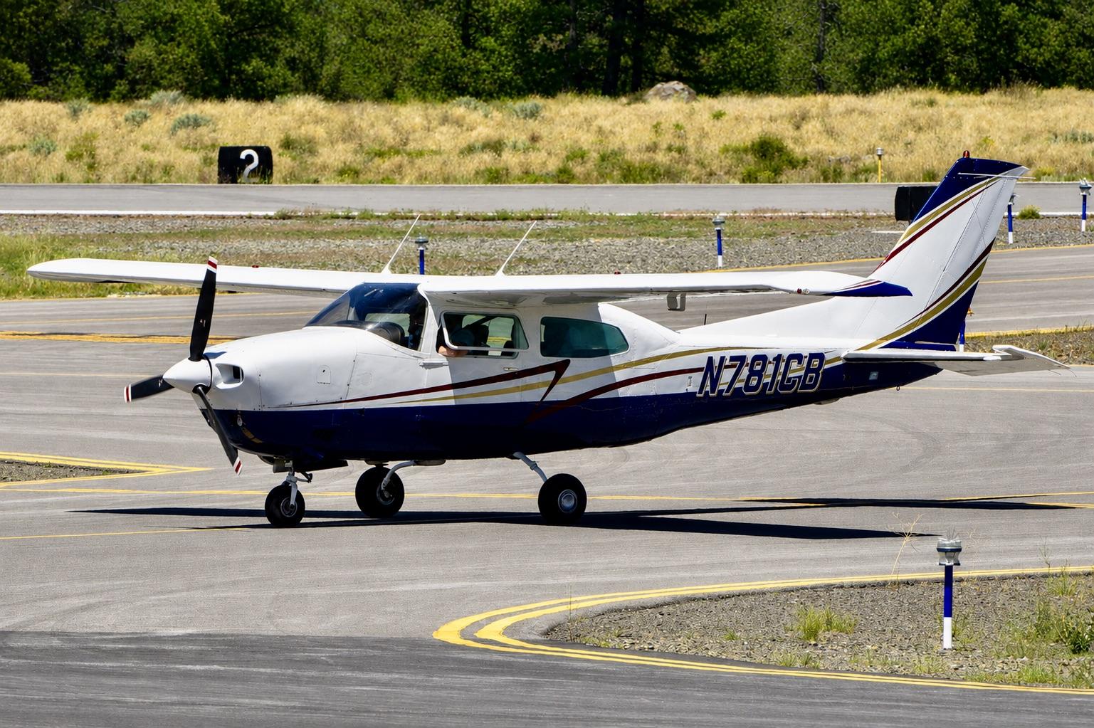 N781CB photo, click to enlarge