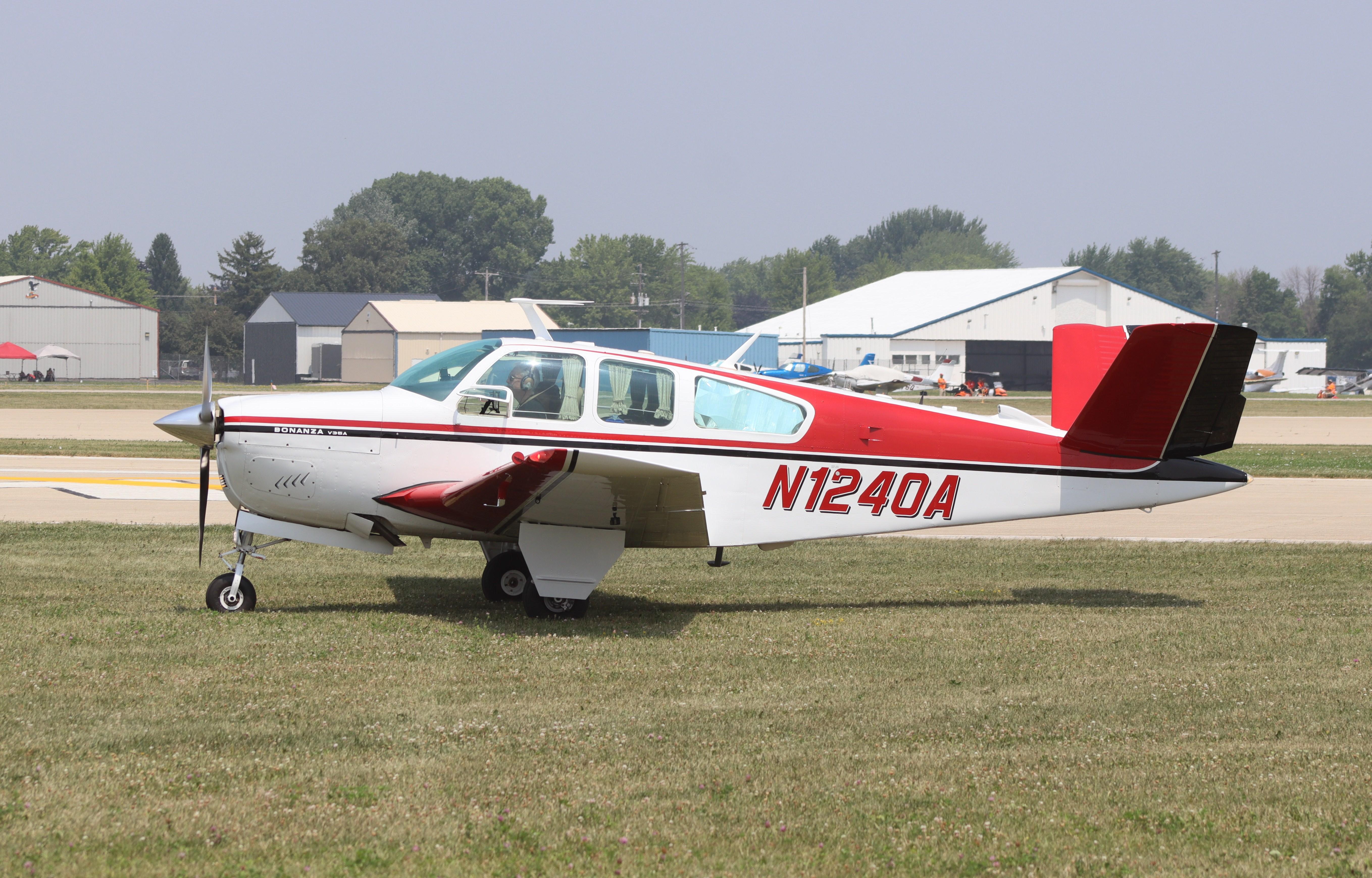 N1240A photo, click to enlarge