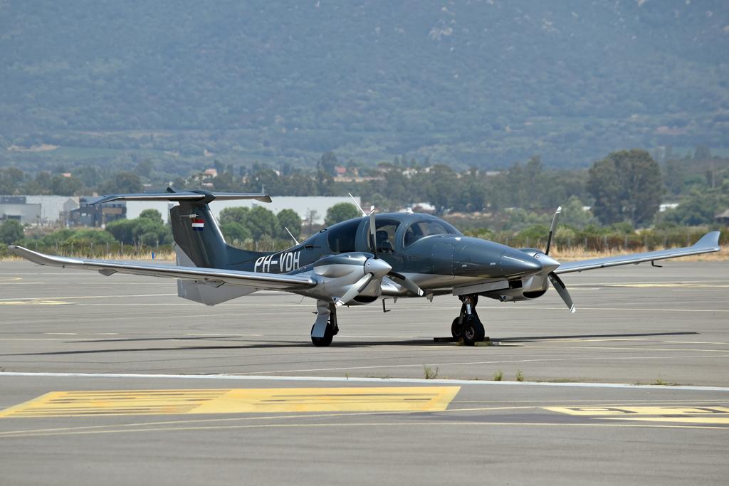 PH-VDH photo, click to enlarge