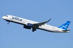 Aircraft N962JT, JetBlue A321, at KBOS, photo by FerryPNL