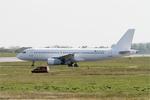 Aircraft SX-DGJ, Airbus A320-232, Taxiing to rwy 07R, Brest-Bretagne airport (LFRB-BES), photo by Yves-Q