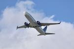 Aircraft N35204, B738 United Boeing 737-824 N35204 departing 28R KORD, at KORD, photo by MarkKalfas