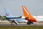 Aircraft OE-IJU, Airbus A320-214, Boarding area, Brest-Bretagne Airport (LFRB-BES), at LFRB, photo by Yves-Q