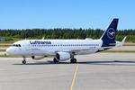 Aircraft D-AIZO, At Arlanda, at ESSA, photo by MichaLueck