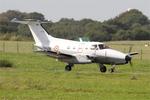 Aircraft 084, Embraer EMB-121AA Xingu, Taxiing rwy 25L, Brest-Bretagne Airport (LFRB-BES), at LFRB, photo by Yves-Q