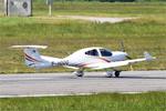 Aircraft F-HOOO, Diamond DA-40, Landing rwy 25L, Brest-Bretagne airport (LFRB-BES), at LFRB, photo by Yves-Q