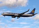 Aircraft SP-RSH, Landing rwy 32L, at LFBO, photo by Shunn311