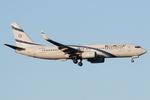 Aircraft 4X-EKB, El Al 737-800, at LOWW, photo by Andy Graf