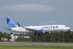 Aircraft N17460, United 1115 arrives at Southwest Florida International Airport following flight from Newark-Liberty International Airport, at KRSW, photo by Suncoast Spotter