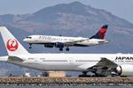 Aircraft N334DU, SFO 2026, at KSFO, photo by ClaytonEddy