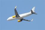 Aircraft EC-ODM, Airbus A320-232, long approach rwy 21, Nantes-Atlantique airport (LFRS-NTE), at LFRS, photo by Yves-Q