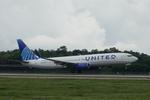 Aircraft N39475, United 1406 arrives at Southwest Florida International Airport following flight from Washington-Dulles International Airport, at KRSW, photo by Suncoast Spotter
