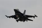 Aircraft 90-0831, USAF F-16C zx, at KOSH, photo by FloridaMetal