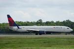 Aircraft N873DN, Delta 1055 arrives at Southwest Florida International Airport following flight from Detroit Metro Airport, at KRSW, photo by Suncoast Spotter
