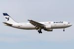 Aircraft EP-IBC, Iran Air A300-600, at LOWW, photo by Andy Graf