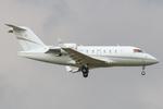 Aircraft P4-AIM, Untitled CL605, at LOWW, photo by Andy Graf