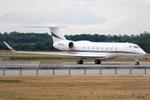 Aircraft N761LE, Untitled Gulfstream G650, at LOWW, photo by Andy Graf