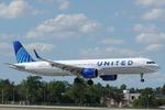 Aircraft N14527, United 2137 arrives at Southwest Florida International Airport following flight from Chicago-O’Hare International Airport, at KRSW, photo by Suncoast Spotter