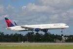 Aircraft N596NW, Delta 2001 arrives at Southwest Florida International Airport following flight from Detroit Metro Airport, at KRSW, photo by Suncoast Spotter