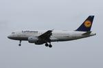 Aircraft D-AIBA, Landing at Norwich., at EGSH, photo by Graham Reeve