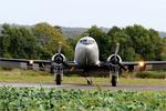 Aircraft F-AZOX, Douglas DC-3C-S1C3G, Lining up rwy 22, Morlaix-Ploujean airport (LFRU-MXN), at LFRU, photo by Yves-Q