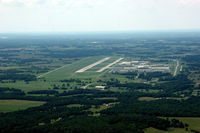  @ Northwest Arkansas Regional Airport - Turning to final at XNA. - by Lee Mills