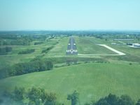  - Final approach Runway 7 - by Mark Pasqualino