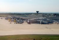  - Terminal 1 - by Micha Lueck