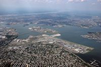  - We are on vectors for a landing in LGA - by Lee Mills