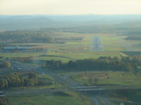  - short final for 22 - by Sam Andrews