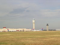  @ Hartsfield - Jackson Atlanta International Airport - Concourse E with towers - by Florida Metal