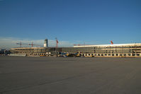  - New Terminal Skylink under construction - by Yakfreak - VAP