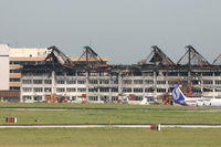  - Hangar 40 - one year after the fire - by Daniel Vanderauwera