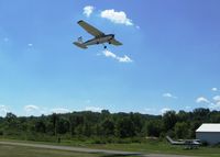  - Nice old straight tail 172 departing 28 at Parr (Zanesville, OH) - by Bob Simmermon