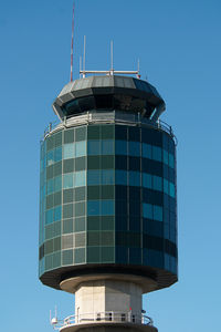  - Tower of Vancouver International - by Yakfreak - VAP
