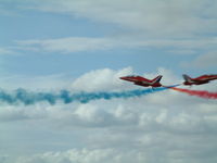  - Red Arrows @ Royal International Air Tattoo 2003 - by Steve Staunton