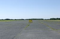  @ ENLE - Sight across the secundary runway at Kenley. According to the sign the primary runway is in use. - by Joop de Groot