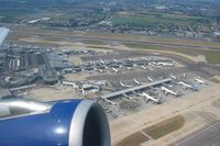  - Taking-off from Heathrow for a short flight to Paris CDG - by Michel Teiten ( www.mablehome.com )