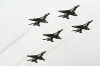  - Thunderbirds practice at Royal International Air Tattoo 2007 - by Steve Staunton