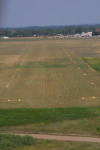  - Runway 15/33 - by Robert Hermann