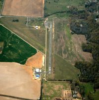 Bald Knob Municipal Airport photo, click to enlarge