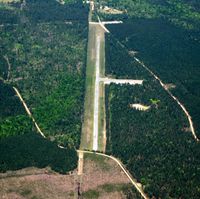 Hampton Municipal Airport photo, click to enlarge