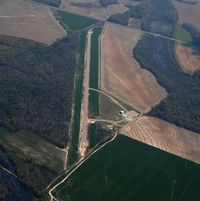 Holly Grove Municipal Airport photo, click to enlarge
