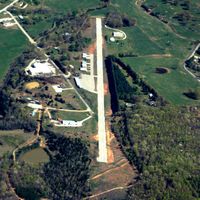 Salem Airport photo, click to enlarge