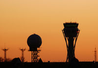  - Approach radar ball and ATC Tower - Barcelona Airport. - by Jorge Molina