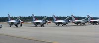  - Thunderbirds aligned at McChord - by Michel Teiten ( www.mablehome.com )