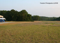 Holeman Field Airport photo, click to enlarge