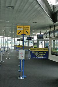Épinal Mirecourt Airport photo, click to enlarge