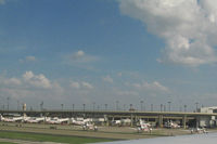  @ Dallas/fort Worth International Airport - Terminal B - by Jeff Sexton